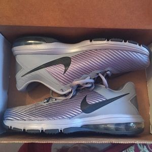 New Nike Air Max Full RI